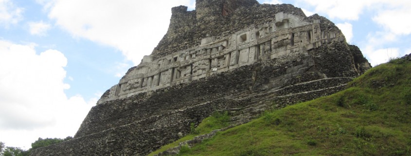 mayan temple in belize